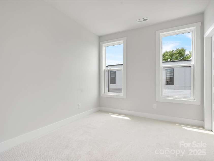 5003 Tiny Lane, Charlotte, NC 28203.  MLS# CAR4231569, YatesRealty ID 2465. 