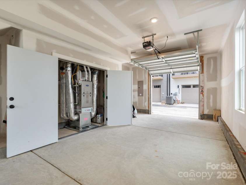 5003 Tiny Lane, Charlotte, NC 28203.  MLS# CAR4231569, YatesRealty ID 2465. 