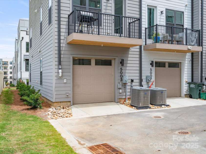 5003 Tiny Lane, Charlotte, NC 28203.  MLS# CAR4231569, YatesRealty ID 2465. 