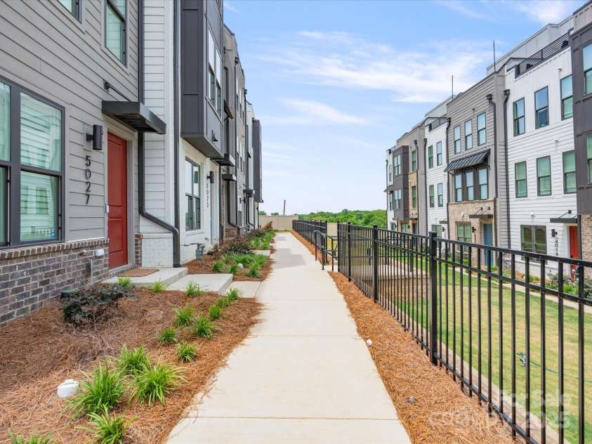 5003 Tiny Lane, Charlotte, NC 28203.  MLS# CAR4231569, YatesRealty ID 2465. 