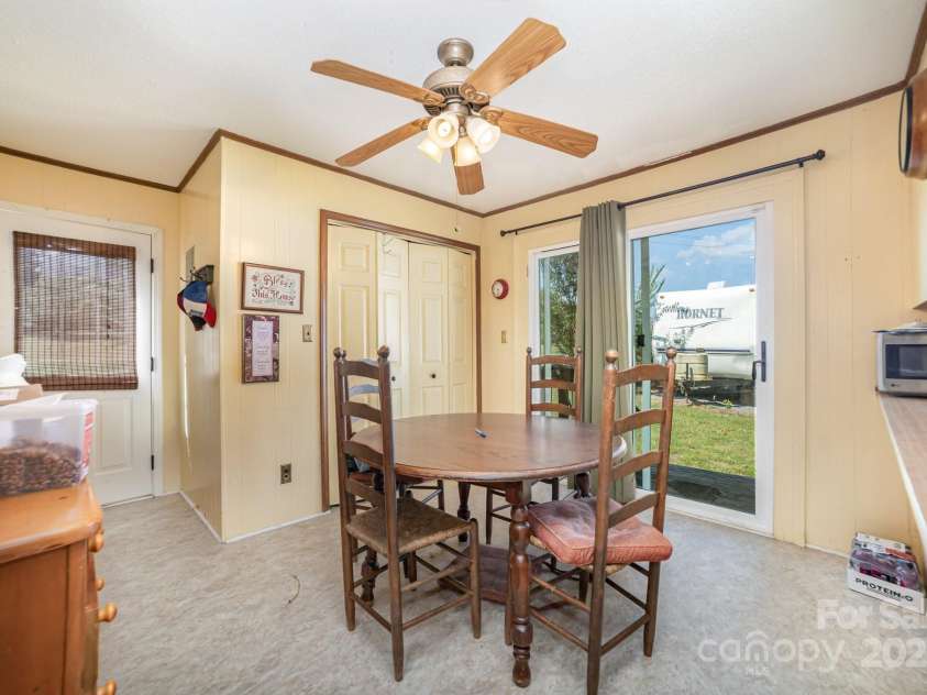801 Windwood Drive, Gastonia, NC 28056.  MLS# CAR4306059, YatesRealty ID 2465. 