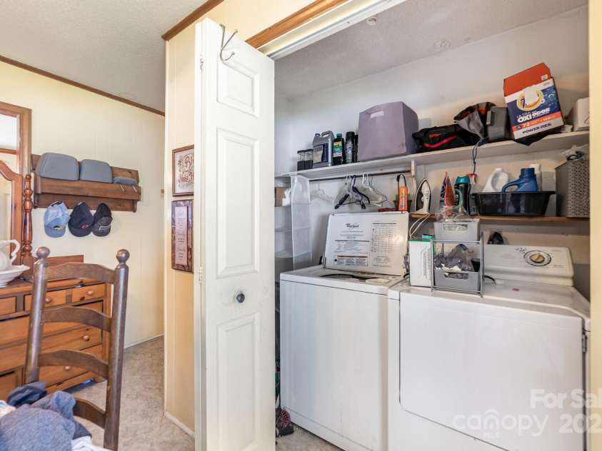 801 Windwood Drive, Gastonia, NC 28056.  MLS# CAR4306059, YatesRealty ID 2465. 