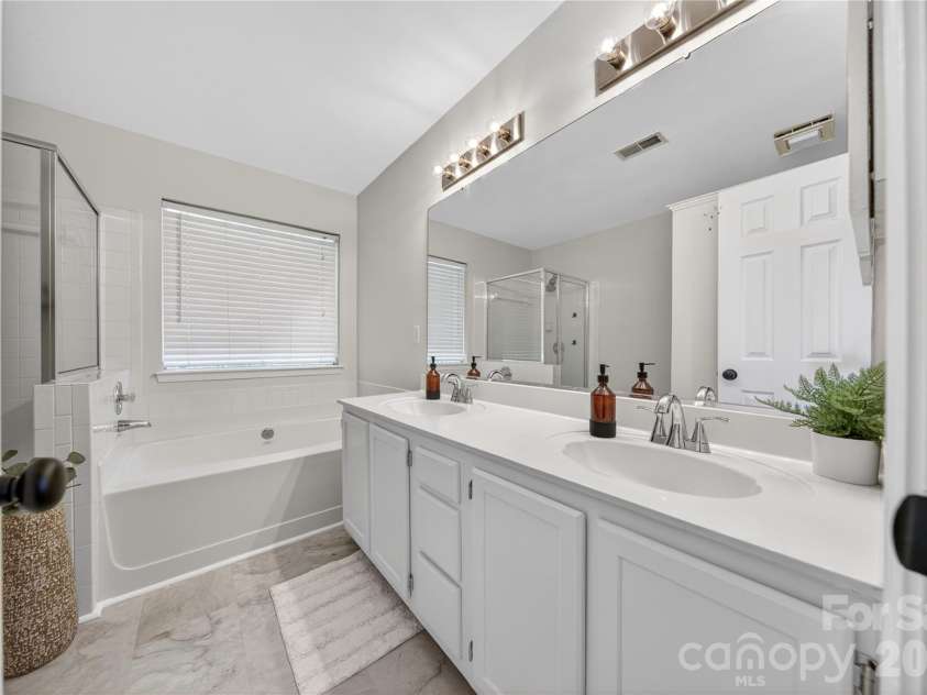 3910 Longwood Drive, Concord, NC 28027.  MLS# CAR4381848, YatesRealty ID 24651. Dual Vanity