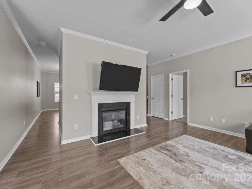 13315 Hunting Birds Lane, Charlotte, NC 28278.  MLS# CAR4254253, YatesRealty ID 24652. 