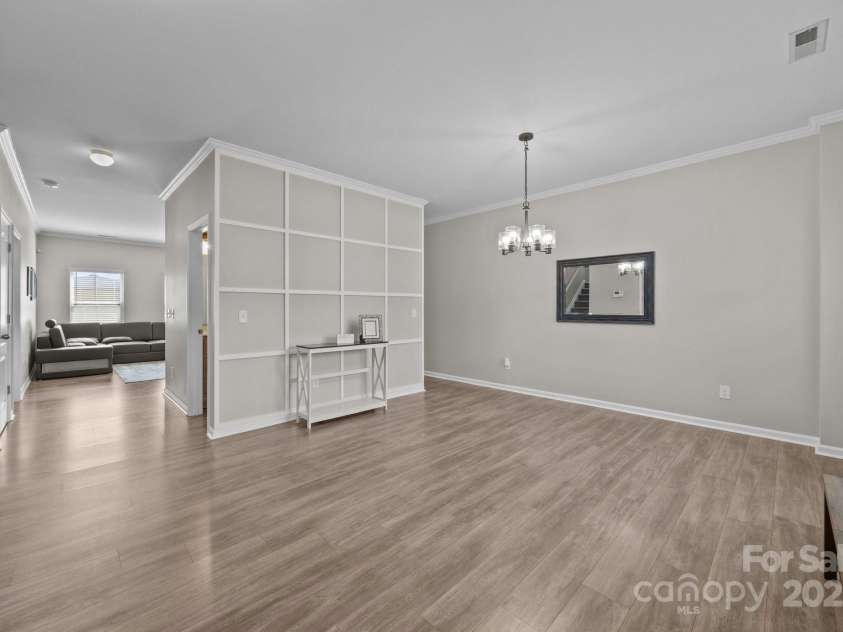 13315 Hunting Birds Lane, Charlotte, NC 28278.  MLS# CAR4254253, YatesRealty ID 24652. 