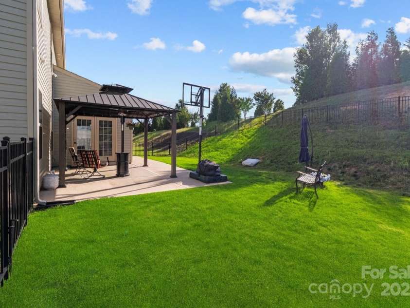 1725 Mill Creek Lane, Concord, NC 28025.  MLS# CAR4261451, YatesRealty ID 24653. Yard