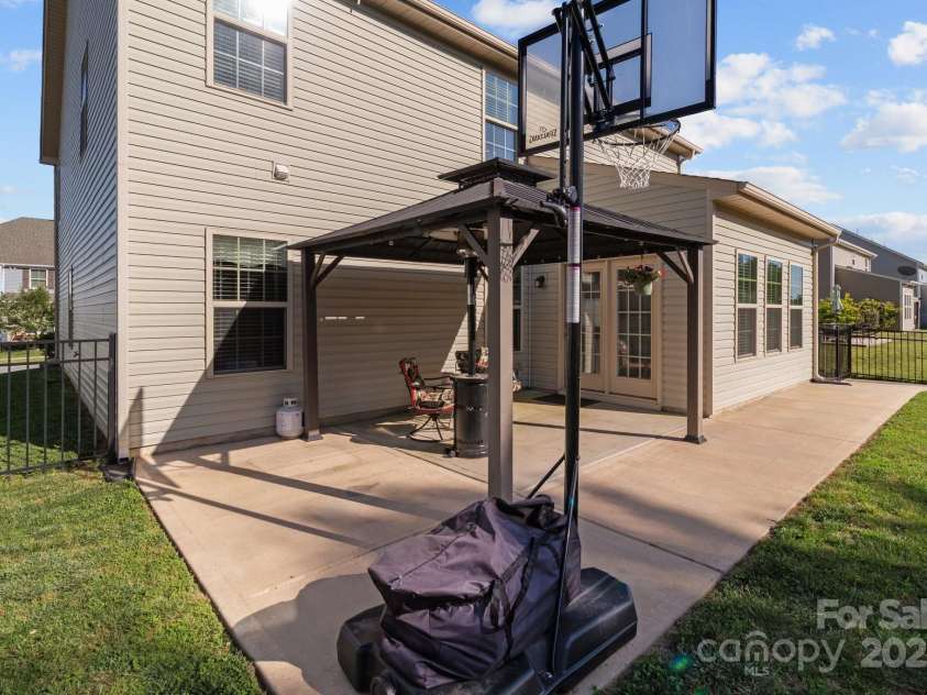 1725 Mill Creek Lane, Concord, NC 28025.  MLS# CAR4261451, YatesRealty ID 24653. Yard