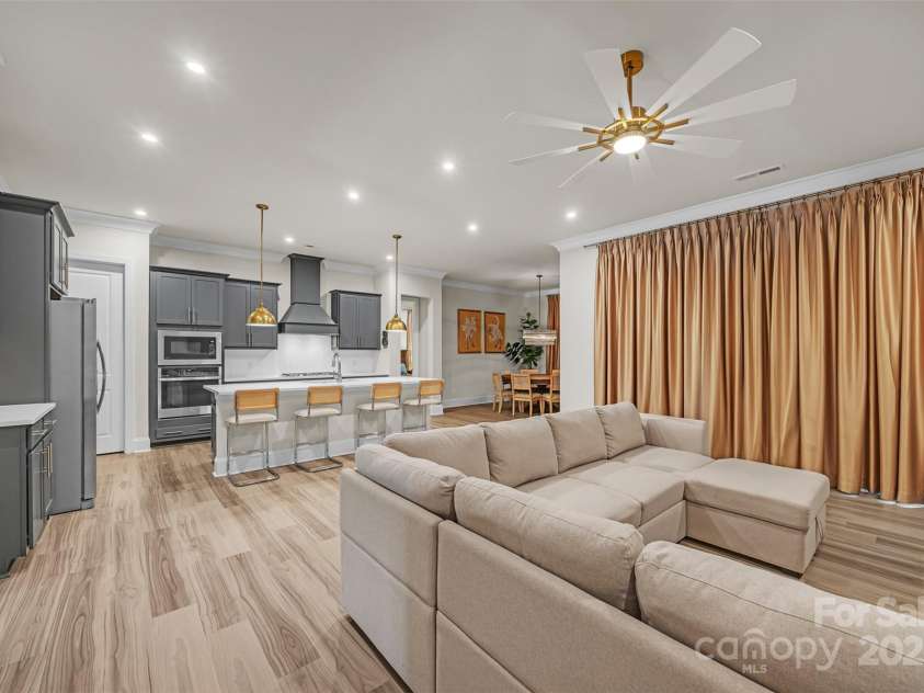 513 Meadow Ridge Drive, Belmont, NC 28012.  MLS# CAR4267860, YatesRealty ID 24654. 