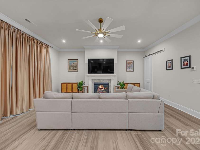 513 Meadow Ridge Drive, Belmont, NC 28012.  MLS# CAR4267860, YatesRealty ID 24654. 