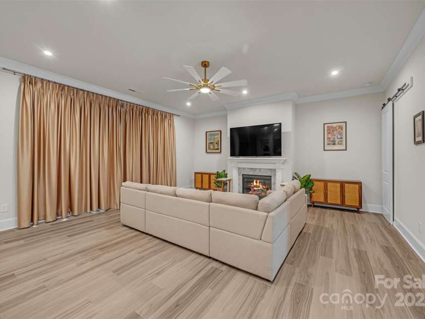 513 Meadow Ridge Drive, Belmont, NC 28012.  MLS# CAR4267860, YatesRealty ID 24654. 