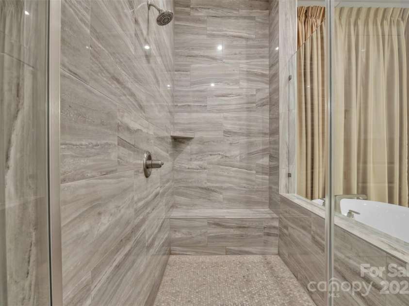 513 Meadow Ridge Drive, Belmont, NC 28012.  MLS# CAR4267860, YatesRealty ID 24654. 