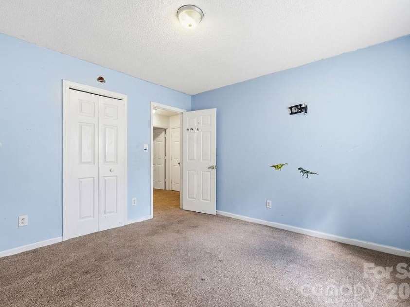 6719 Raeburn Lane, Charlotte, NC 28227.  MLS# CAR4377347, YatesRealty ID 24654. 
