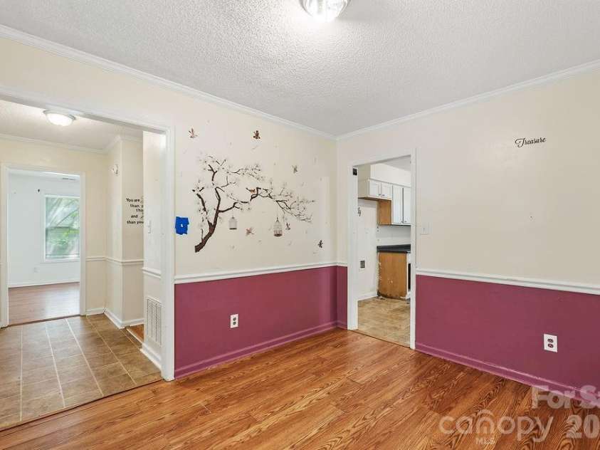 6719 Raeburn Lane, Charlotte, NC 28227.  MLS# CAR4377347, YatesRealty ID 24654. Dining Room