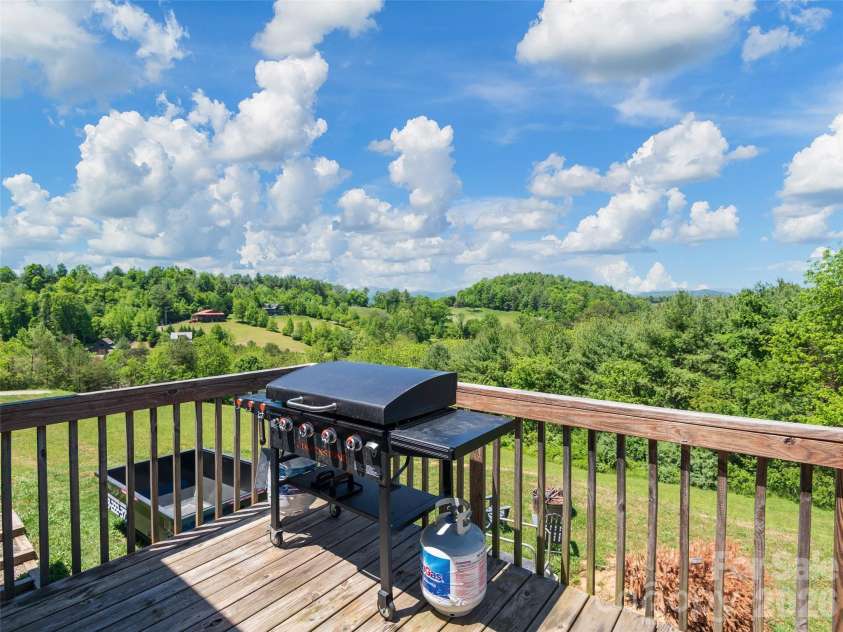 271 Sluder Branch Road, Leicester, NC 28748.  MLS# CAR4384358, YatesRealty ID 24655. 