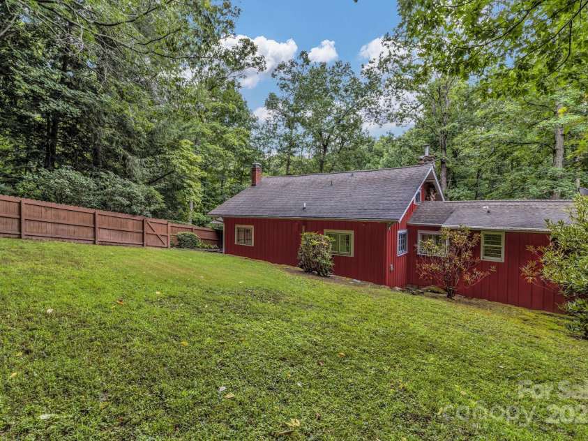 60 Meeks Road, Black Mountain, NC 28711.  MLS# CAR4269657, YatesRealty ID 24655. Backyard