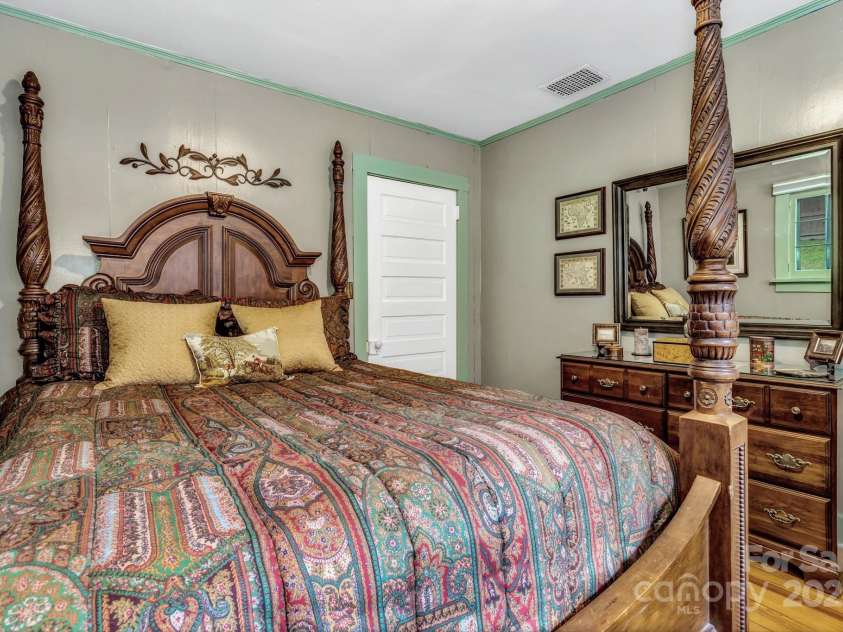 60 Meeks Road, Black Mountain, NC 28711.  MLS# CAR4269657, YatesRealty ID 24655. Downstairs Bedroom
