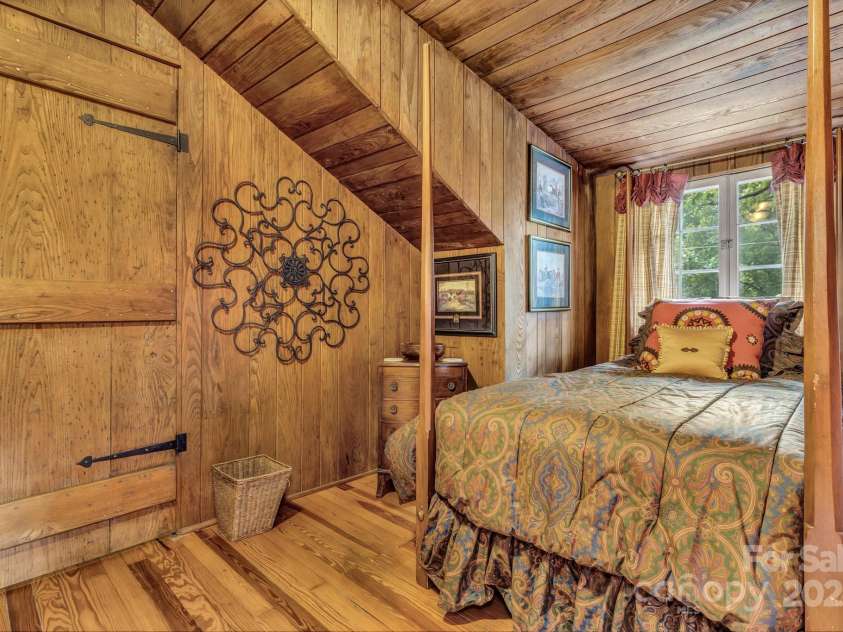 60 Meeks Road, Black Mountain, NC 28711.  MLS# CAR4269657, YatesRealty ID 24655. Upstairs Bedroom 1