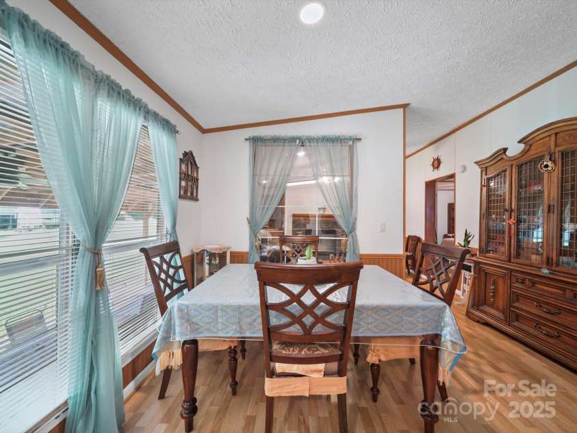 130 Benton Road, Kings Mountain, NC 28086.  MLS# CAR4273099, YatesRealty ID 24656. Dining Area