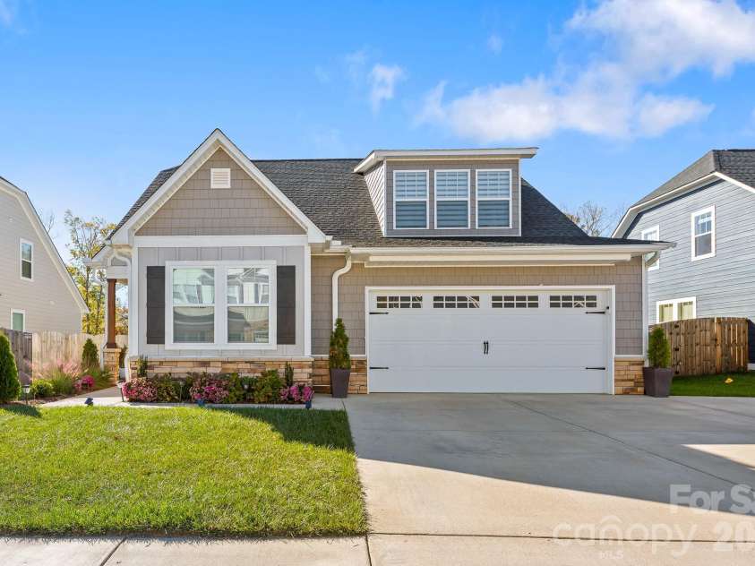 55 Christie Court, Fletcher, NC 28732.  MLS# CAR4377392, YatesRealty ID 24656. 