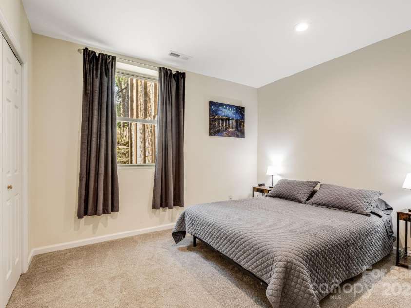 506 Hiawassee Avenue, Black Mountain, NC 28711.  MLS# CAR4265493, YatesRealty ID 24657. Apt bedroom #2