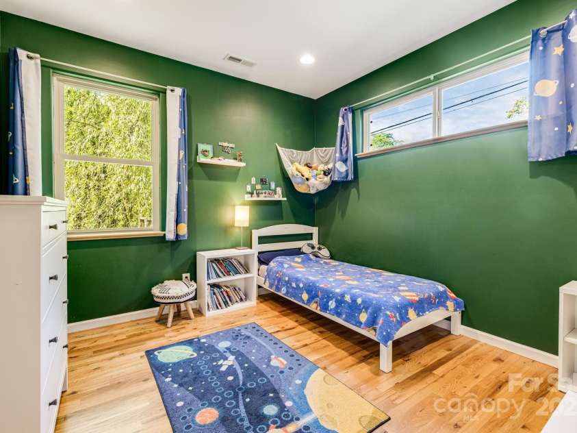 506 Hiawassee Avenue, Black Mountain, NC 28711.  MLS# CAR4265493, YatesRealty ID 24657. Bedroom #2