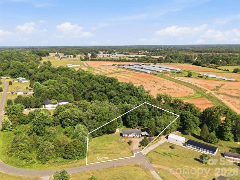 333 Howard Norton Drive, Hiddenite, NC 28636.  MLS# CAR4382521, YatesRealty ID 24658. Overhead view