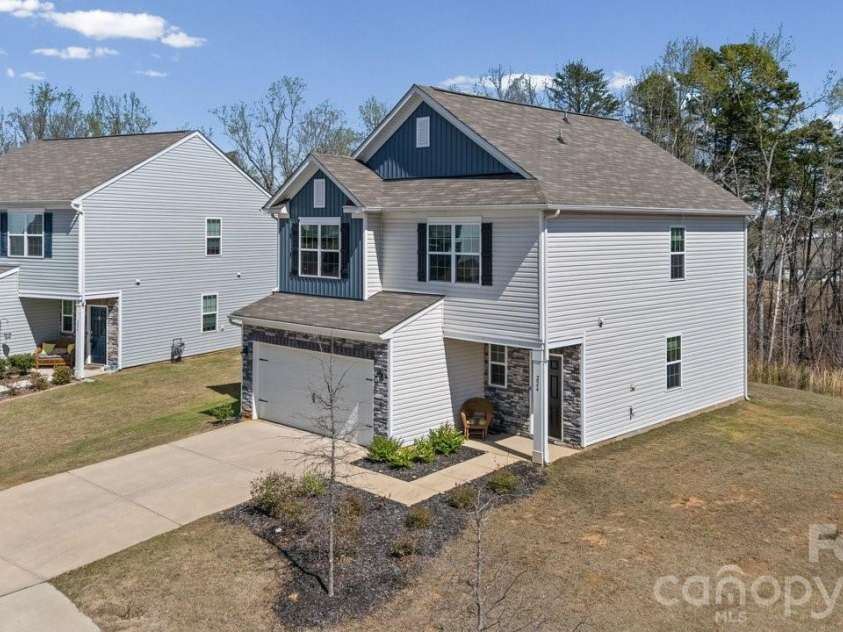 224 Eden Avenue, Mooresville, NC 28115.  MLS# CAR4359594, YatesRealty ID 24659. 