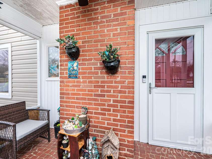 235 Spring Street, Mocksville, NC 27028.  MLS# CAR4336603, YatesRealty ID 2466. 