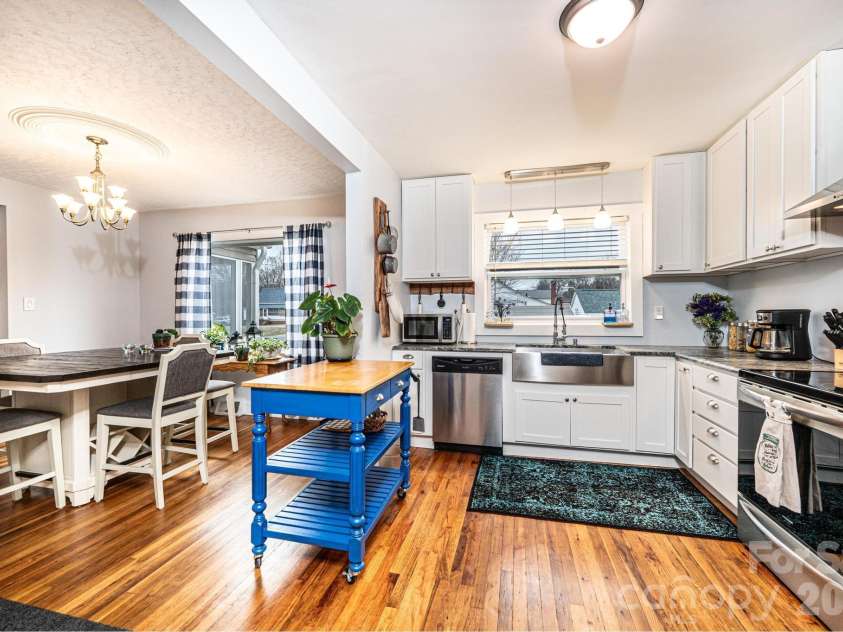 235 Spring Street, Mocksville, NC 27028.  MLS# CAR4336603, YatesRealty ID 2466. 