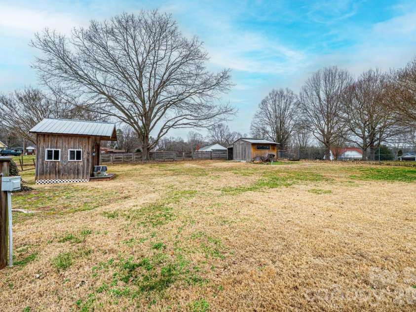 235 Spring Street, Mocksville, NC 27028.  MLS# CAR4336603, YatesRealty ID 2466. 