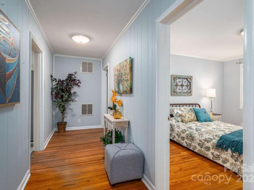 302 Planetree Drive, Belmont, NC 28012.  MLS# CAR4278888, YatesRealty ID 24662. 