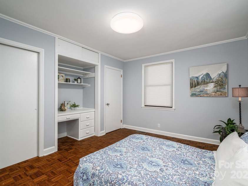 302 Planetree Drive, Belmont, NC 28012.  MLS# CAR4278888, YatesRealty ID 24662. 