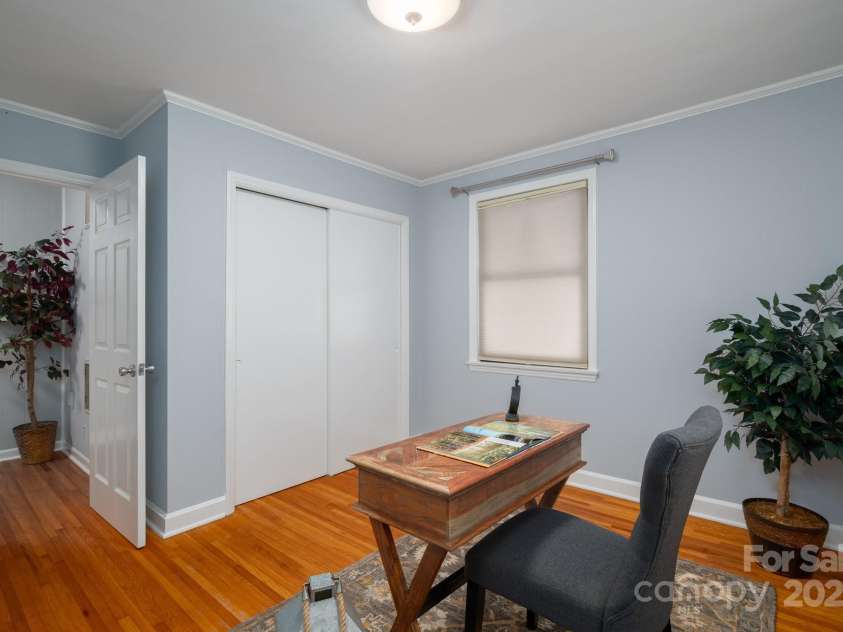 302 Planetree Drive, Belmont, NC 28012.  MLS# CAR4278888, YatesRealty ID 24662. 