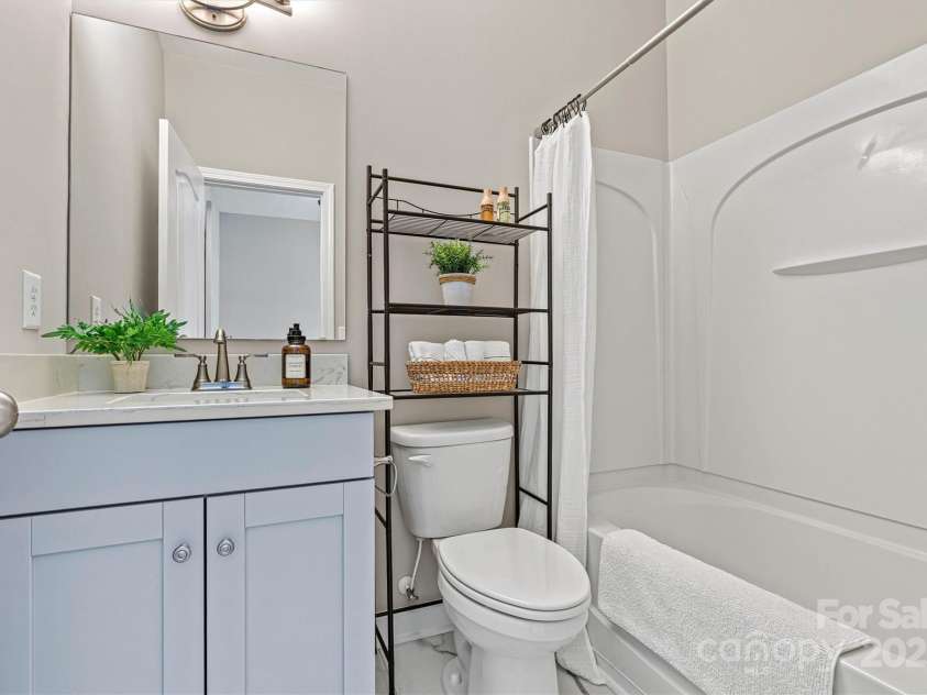 110 Dime Lane, Mooresville, NC 28117.  MLS# CAR4258926, YatesRealty ID 24663. 2nd Bedroom en-suite