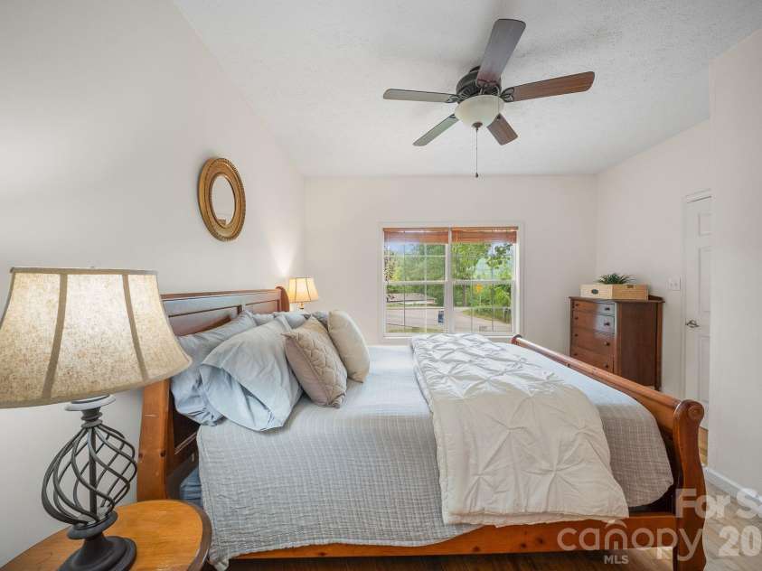 233 Thompson Cove Road, Clyde, NC 28721.  MLS# CAR4380659, YatesRealty ID 24663. 