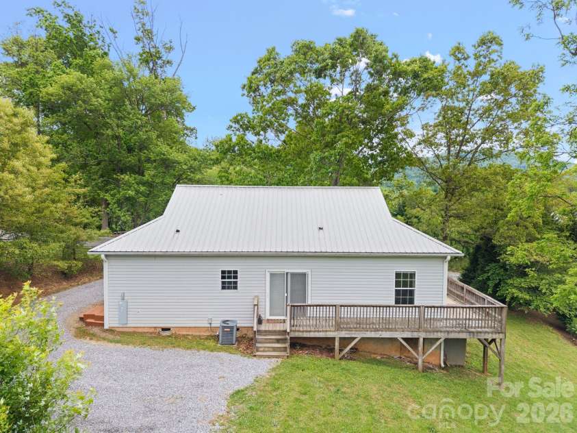 233 Thompson Cove Road, Clyde, NC 28721.  MLS# CAR4380659, YatesRealty ID 24663. 