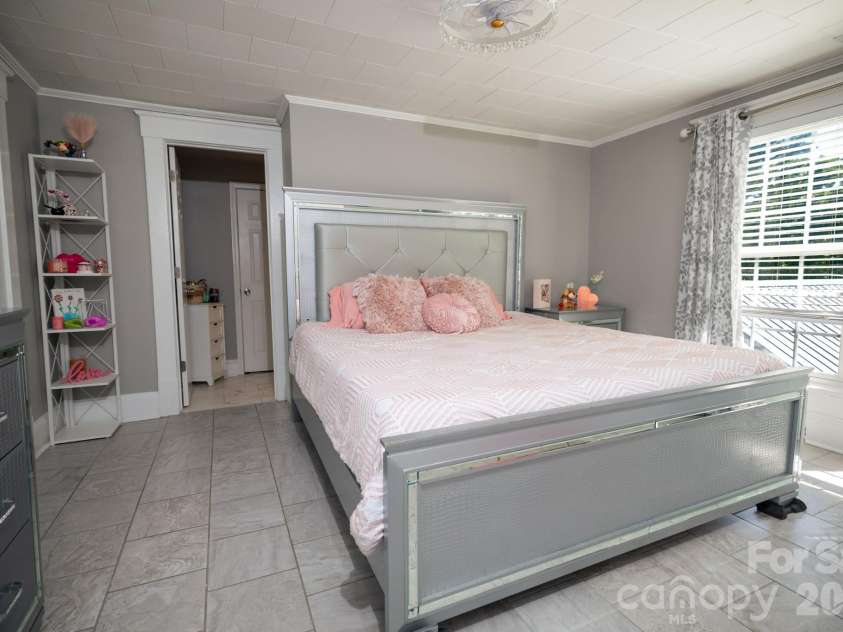1206 N CHURCH Drive, Salisbury, NC 28144.  MLS# CAR4384606, YatesRealty ID 24665. 