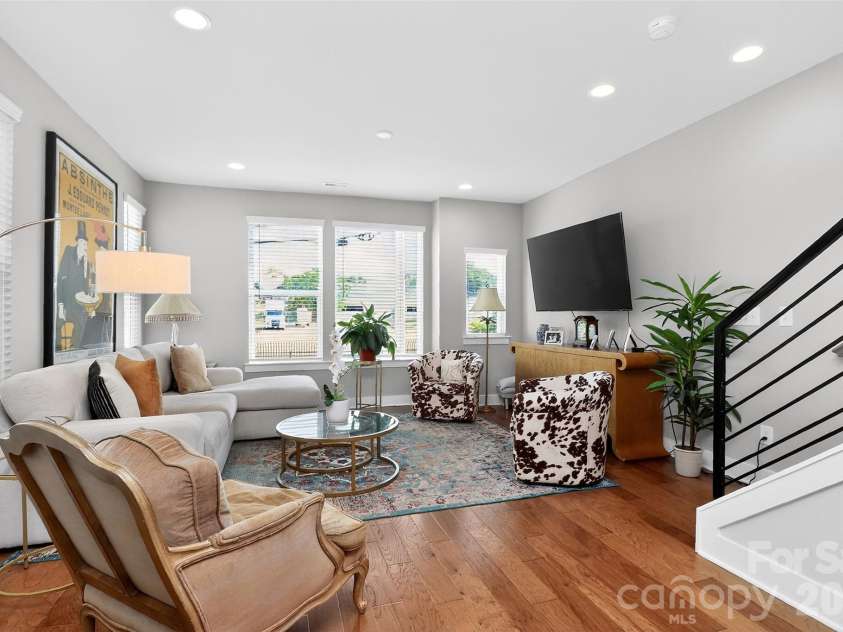 2111 Isom Street, Charlotte, NC 28208.  MLS# CAR4385066, YatesRealty ID 24666. 