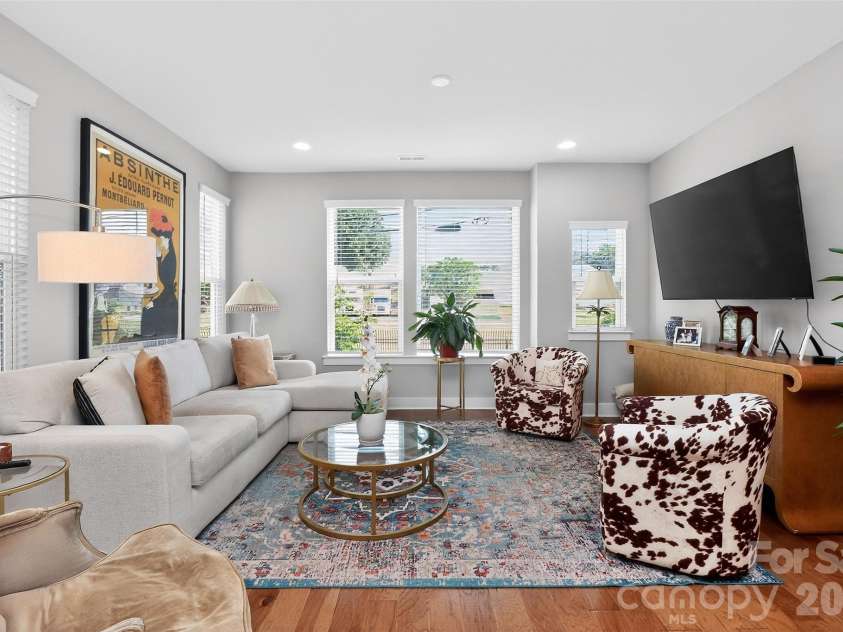 2111 Isom Street, Charlotte, NC 28208.  MLS# CAR4385066, YatesRealty ID 24666. 