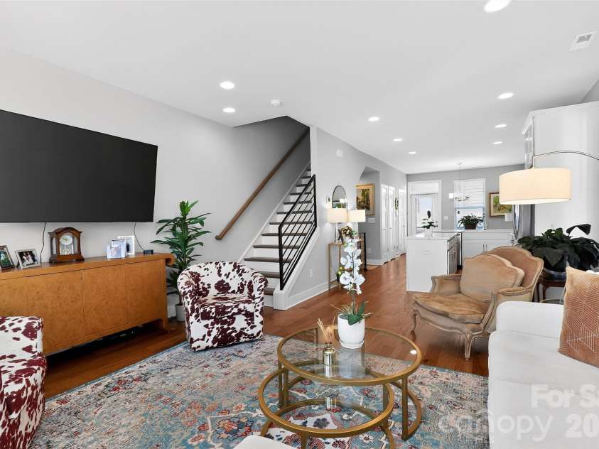 2111 Isom Street, Charlotte, NC 28208.  MLS# CAR4385066, YatesRealty ID 24666. 
