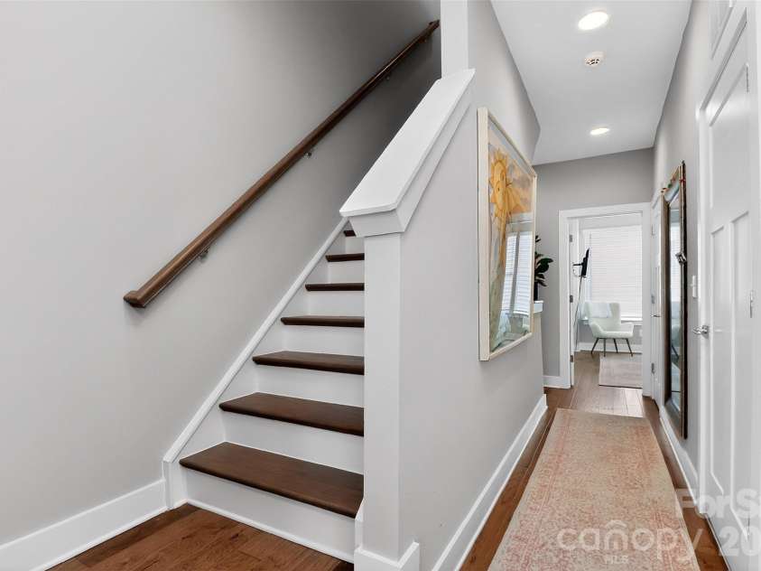 2111 Isom Street, Charlotte, NC 28208.  MLS# CAR4385066, YatesRealty ID 24666. 