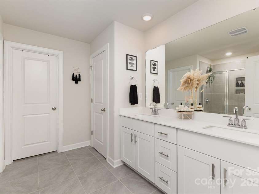 330 Hyssop Court, Fort Mill, SC 29715.  MLS# CAR4247838, YatesRealty ID 24666. 