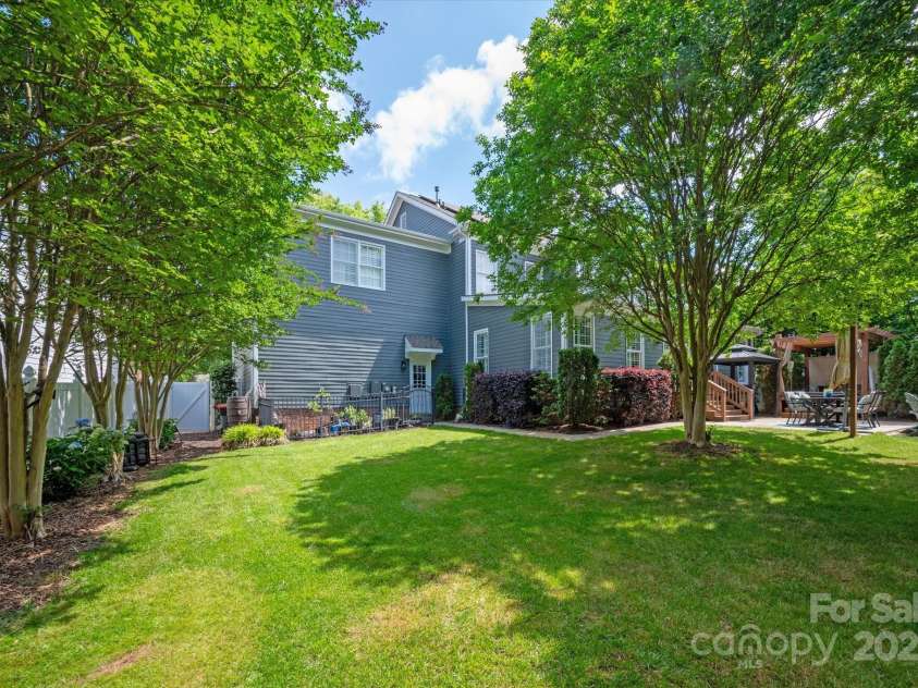 189 Mills Lane, Fort Mill, SC 29708.  MLS# CAR4259417, YatesRealty ID 24667. Room for a pool!