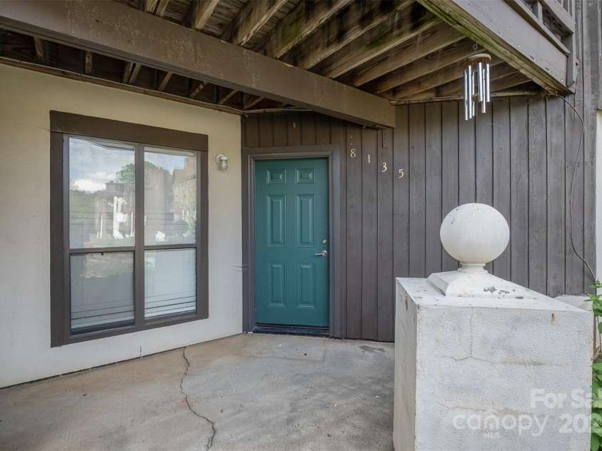 8135 Cedar Glen Drive, Charlotte, NC 28212.  MLS# CAR4269814, YatesRealty ID 24669. 