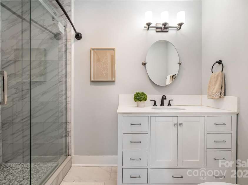 8135 Cedar Glen Drive, Charlotte, NC 28212.  MLS# CAR4269814, YatesRealty ID 24669. 