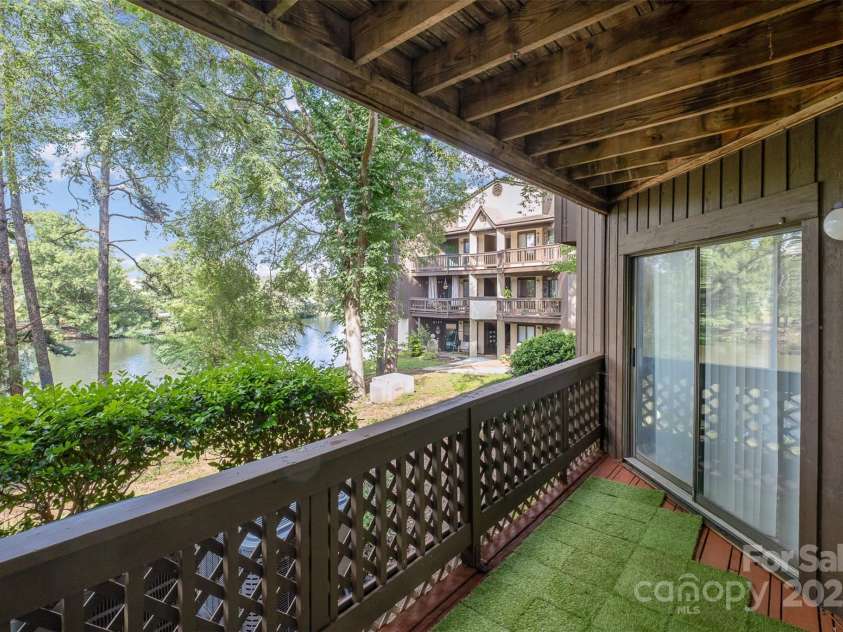 8135 Cedar Glen Drive, Charlotte, NC 28212.  MLS# CAR4269814, YatesRealty ID 24669. 