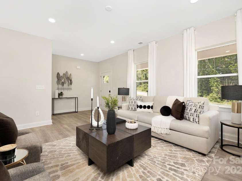 294 Washington Street, York, SC 29745.  MLS# CAR4174722, YatesRealty ID 2467. 