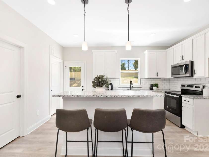 294 Washington Street, York, SC 29745.  MLS# CAR4174722, YatesRealty ID 2467. 