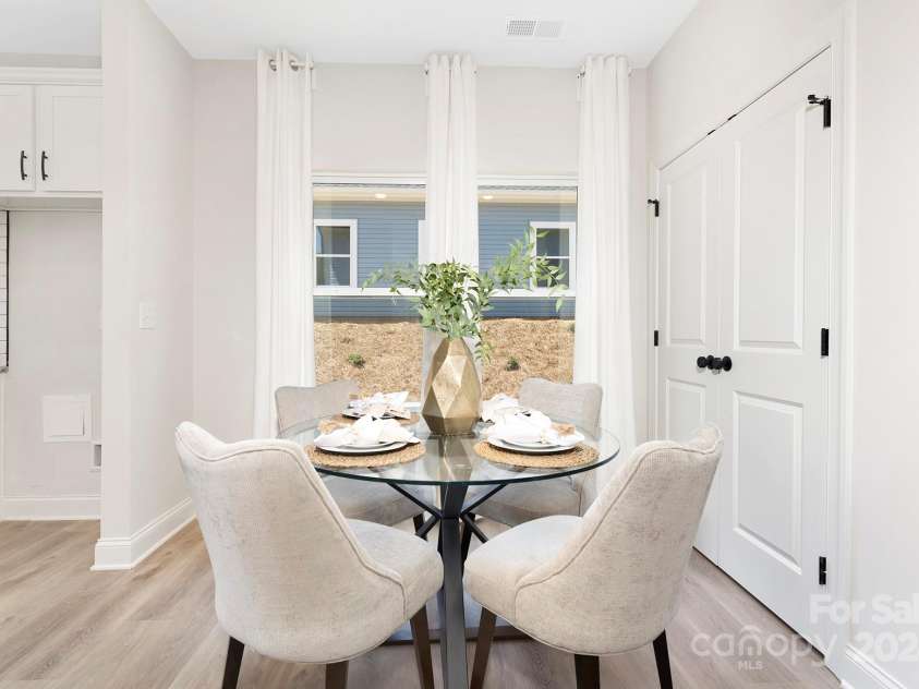 294 Washington Street, York, SC 29745.  MLS# CAR4174722, YatesRealty ID 2467. 