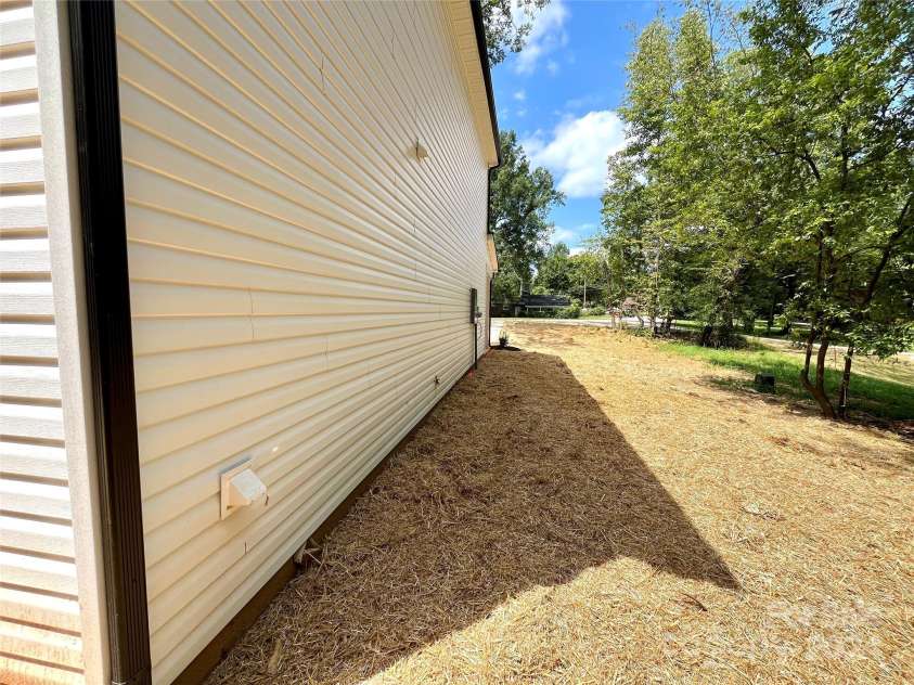 294 Washington Street, York, SC 29745.  MLS# CAR4174722, YatesRealty ID 2467. 